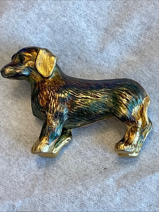 Jewelry - Dachshund Dog Brooch- Iridescent Green & Gold
